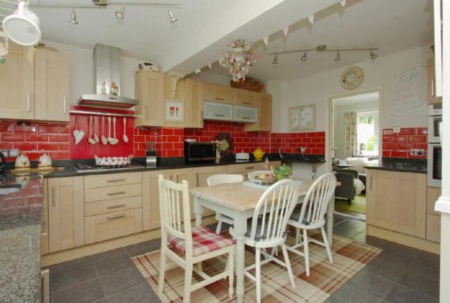 Kitchen/Breakfast Room