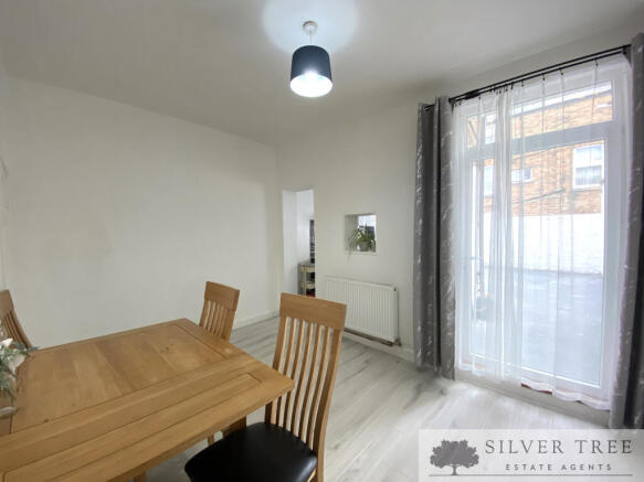 2 bed Terraced for sale Image 4