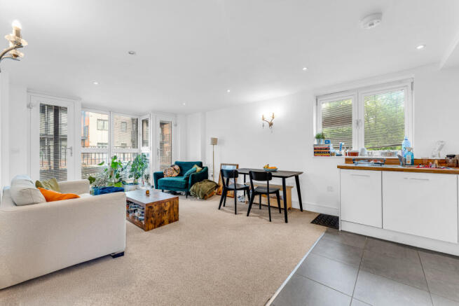 Kitchen / Living Room