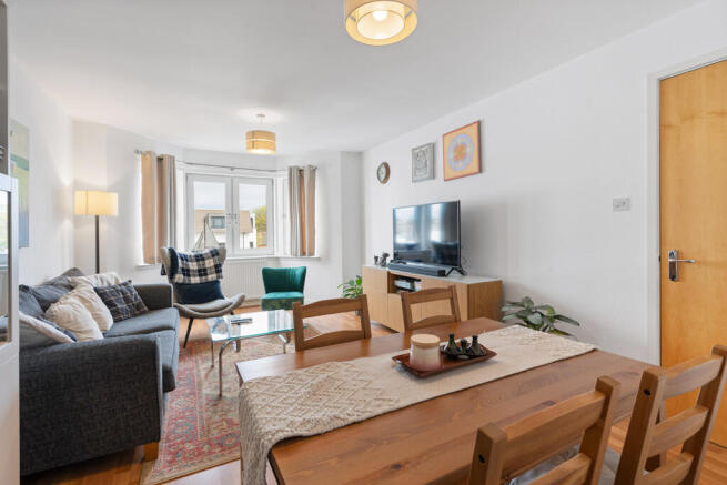 Sitting/Dining Room of 164 (Flat 5) Glasgow Road