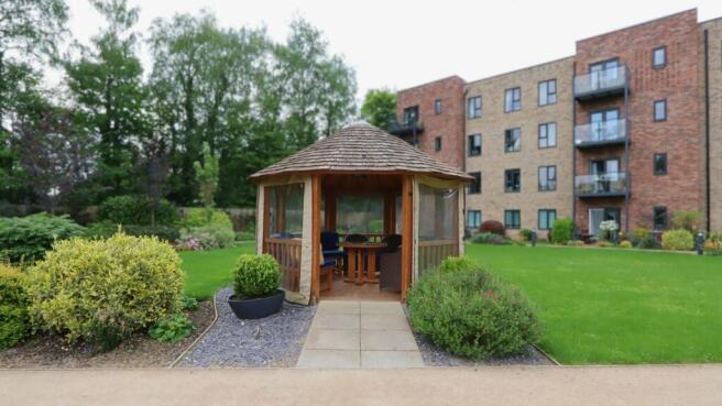 1 bed Retirement Property for sale Image 12