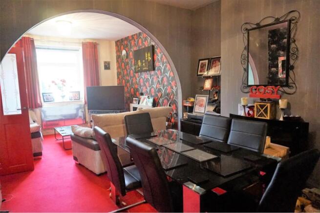 Lounge/Dining Room
