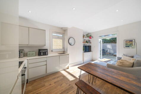 Honeybrook Road, Clapham South, SW12