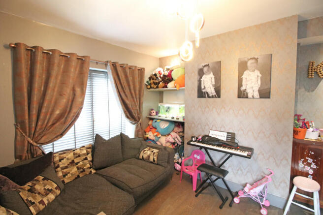 Photo 9