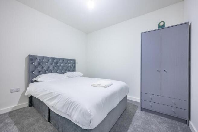 2 bed Apartment for sale Image 5