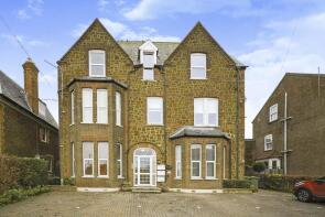 28 Flat E, Tudor Rose Residential Home, Northgate, Hunstanton PE36 6AP