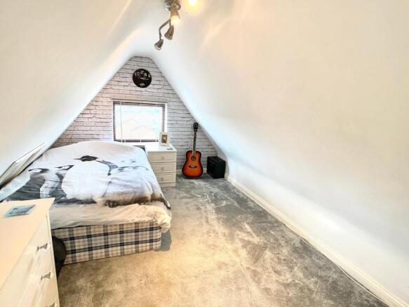 bedroom 20.jpg
