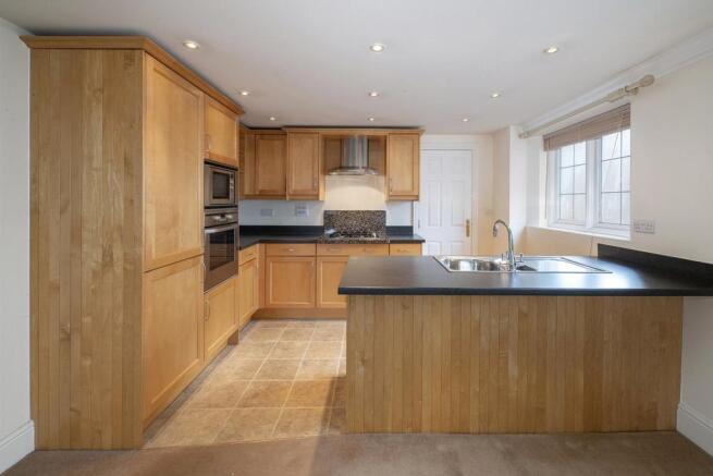 Kitchen Area 1