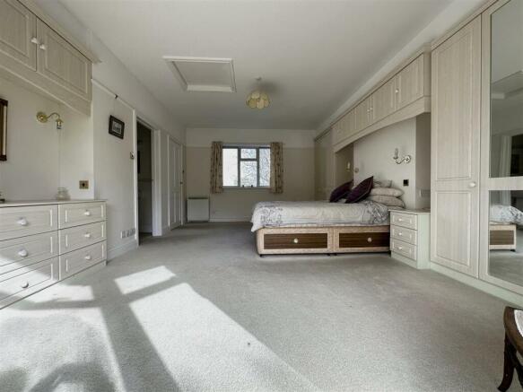 Main Bedroom
