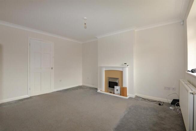 Living Room 1.jpg