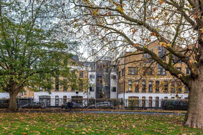 Lawn Lane, Vauxhall, London, SW8 photo 4