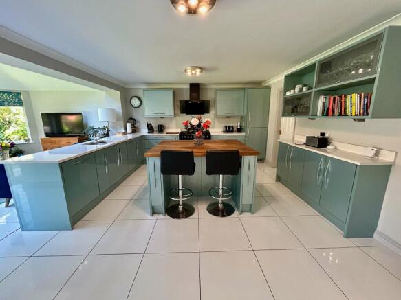 Kitchen/living/diner