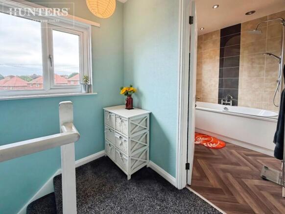 2 bed Semi-Detached for sale Image 9