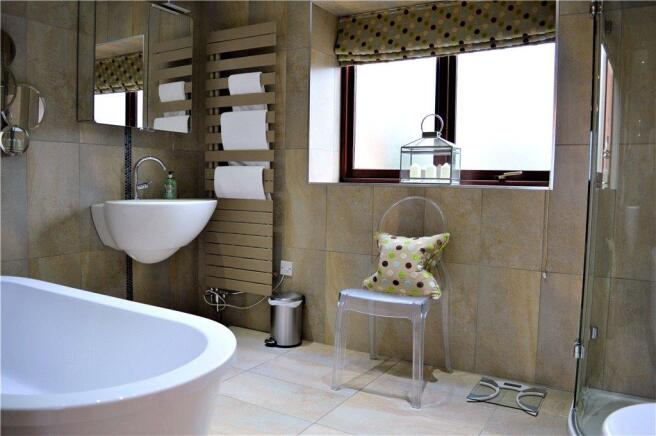 Master En-Suite