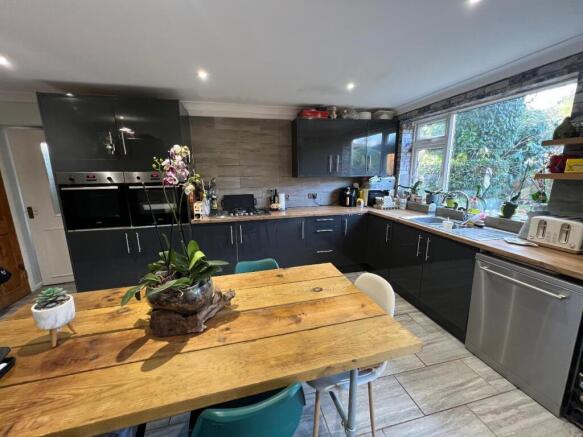 Kitchen/Breakfast Room