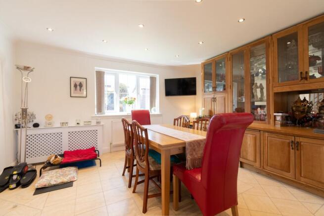 3 bed Detached for sale Image 8
