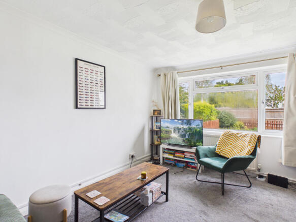 CAM01984G0-PR0587-STILL009