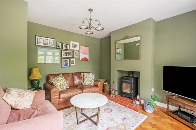24 Arden Vale Road-1_lo.jpg