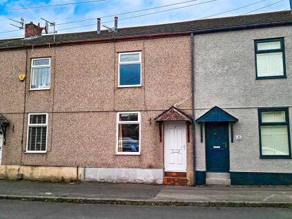 Ralph Avenue, Gee Cross village