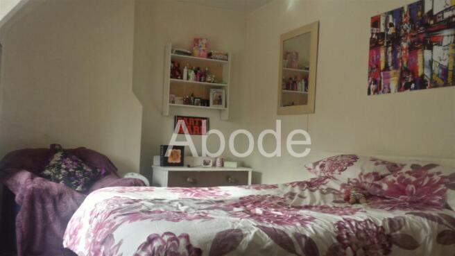 7 bed House to rent Image 5