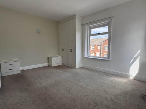 2 bed Terraced for sale Image 8