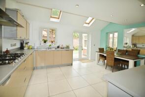 2, Gilbert Way, Newark NG24 3FX