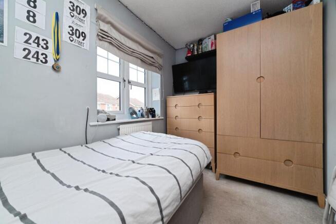 3 bed Semi-Detached for sale Image 12