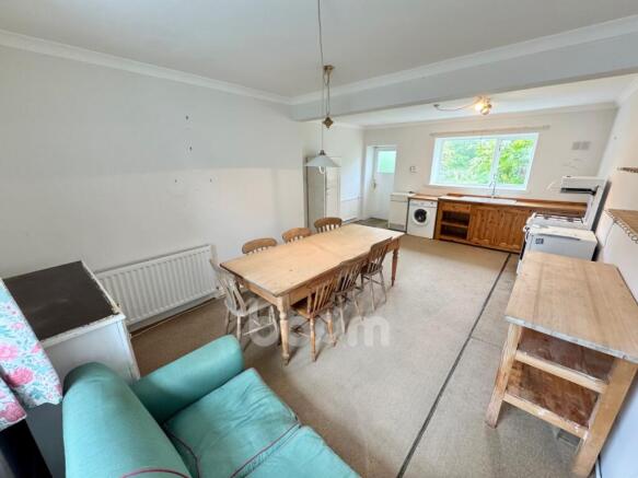 Calder Street, Lochwinnoch kitchen pic