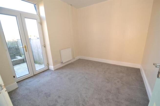 2 bed Terraced Bungalow for sale Image 5