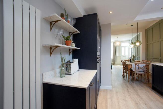 2 bed Terraced for sale Image 10