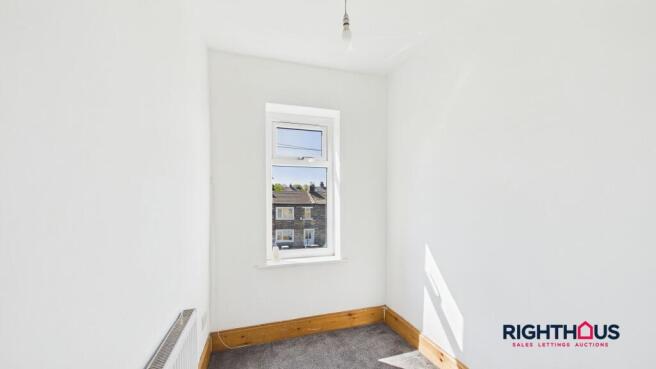 3 bed Terraced to rent Image 11