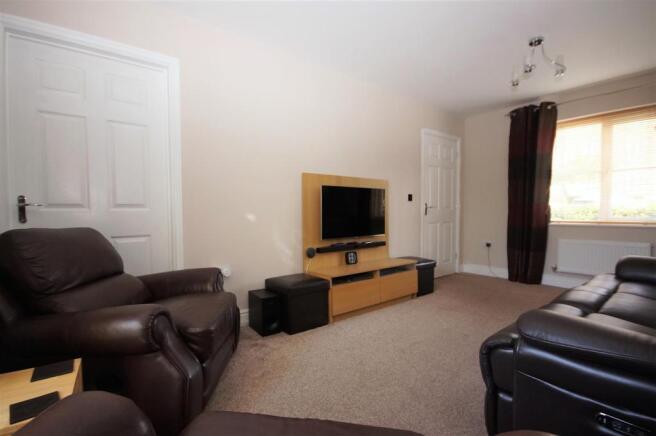lounge1.JPG