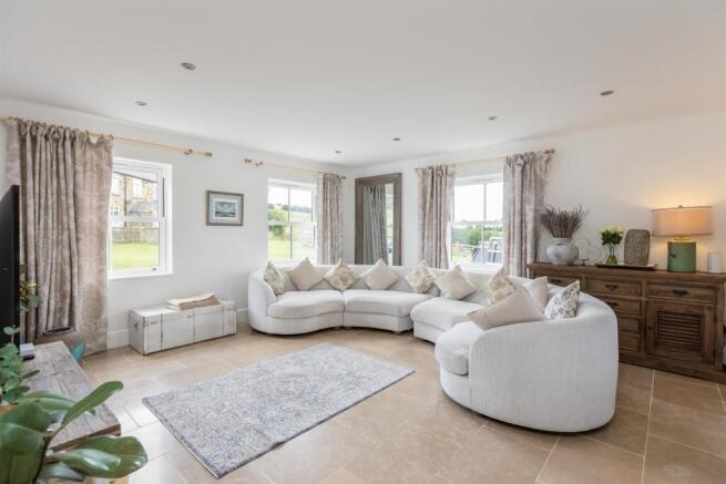 House - Sitting Room