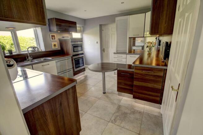 Kitchen 3