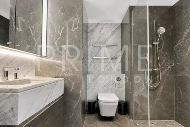 BATHROOM.jpeg