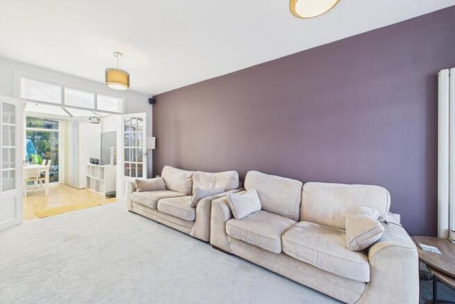 3 bed Semi-Detached for sale Image 8