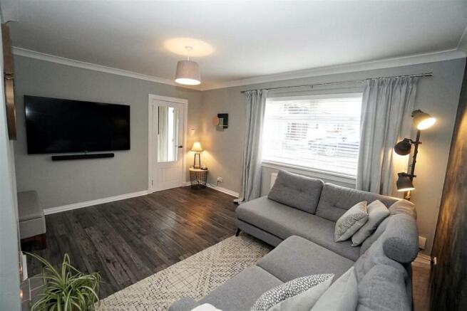 Living Room1.jpg