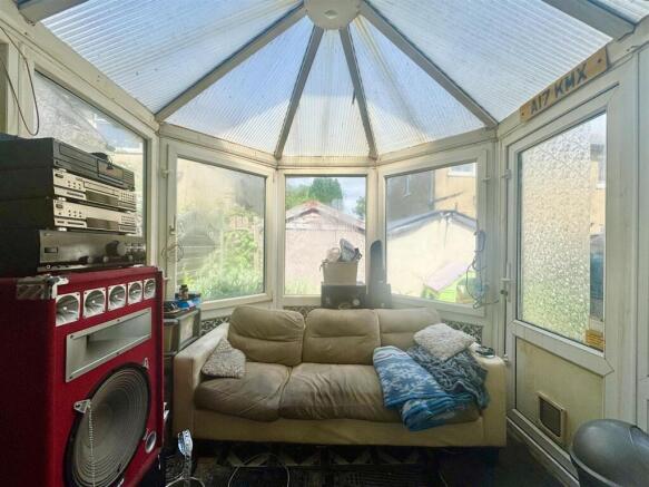 3 bed Semi-Detached for sale Image 7