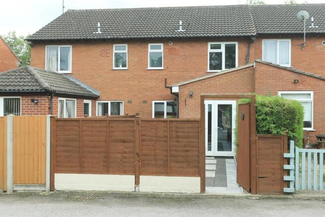Rear gate