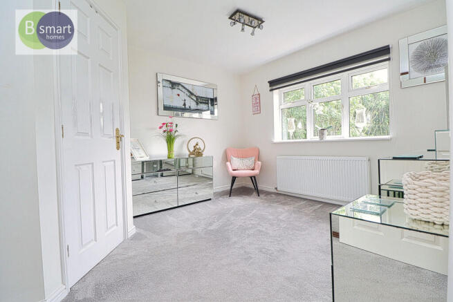 6 bed Detached for sale Image 12
