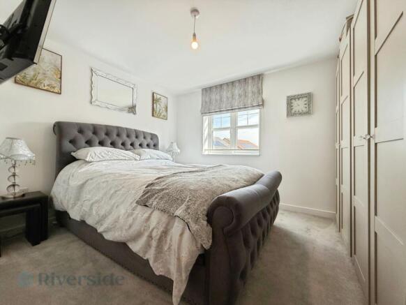 4 bed Detached for sale Image 9