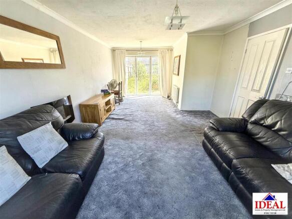 4 bed Semi-Detached for sale Image 4