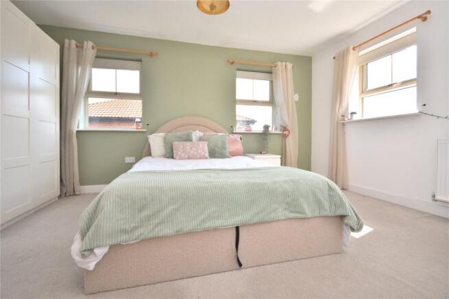 2 bed Town House for sale Image 10