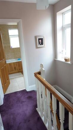 FIRST FLOOR LANDING