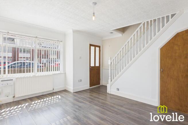 2 bed Terraced to rent Image 6