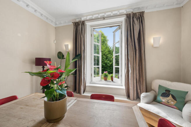 4 bed Semi-Detached for sale Image 7