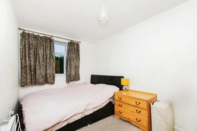 1 bed Apartment to rent Image 4