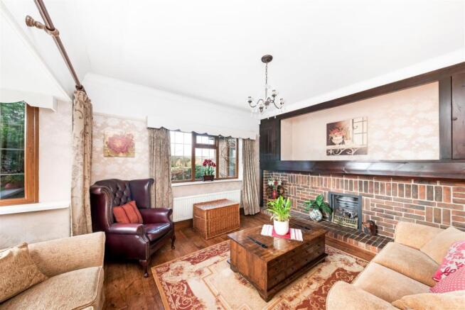 SITTING ROOM