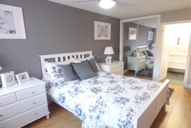 Bedroom+