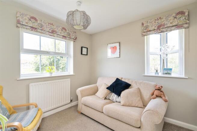 19 Chelveston Crescent_20.jpg